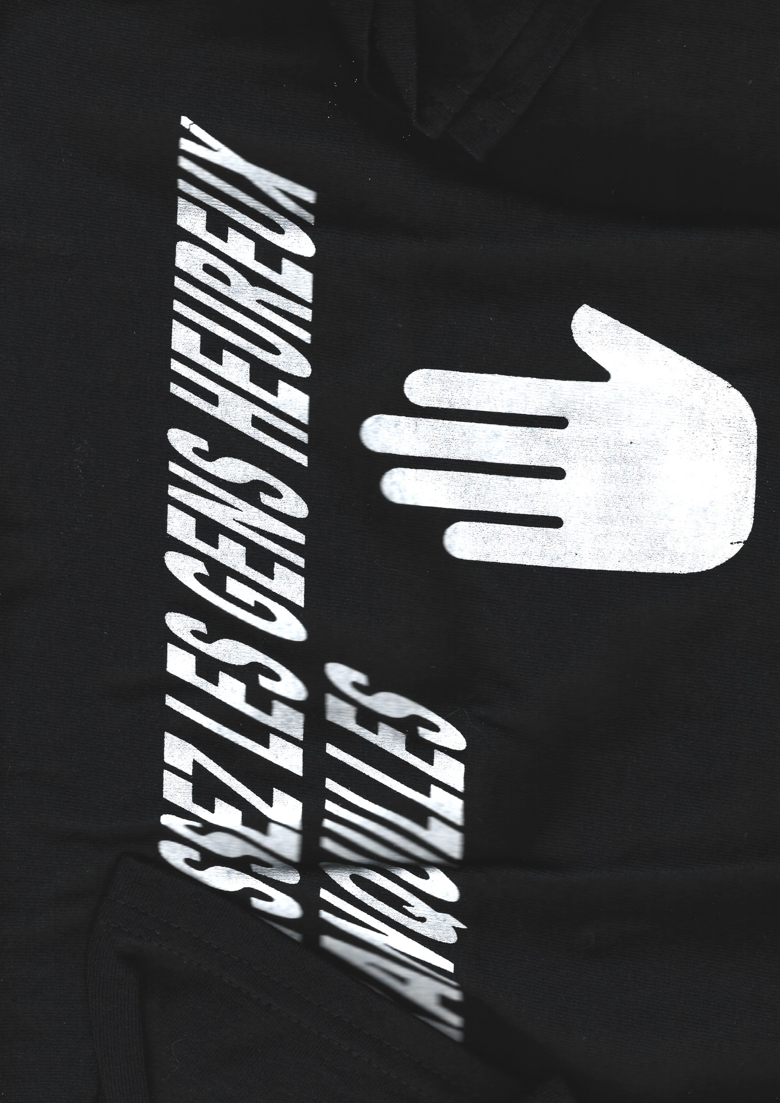 tee shirt noir grandefille visuel laissez les gens heureux tranquilles sérigraphie